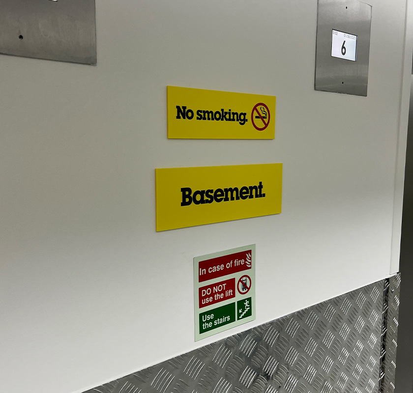liftSigns